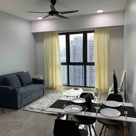 Kiara 163 Ooak Suites 6 Pax Stay